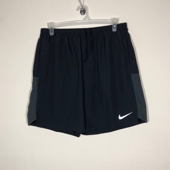Black Nike Athletic Shorts Men’s XXL